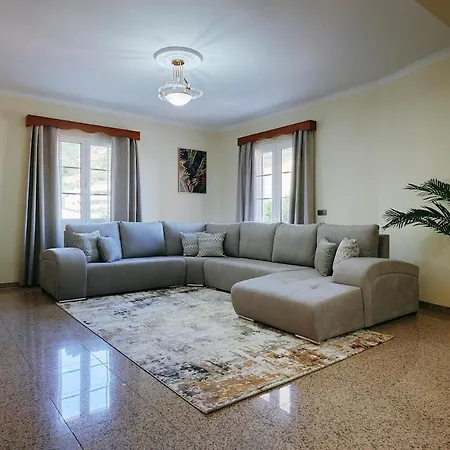 Kelly's Charm House By Elysian Casa vacanze Santa Cruz (Madeira)